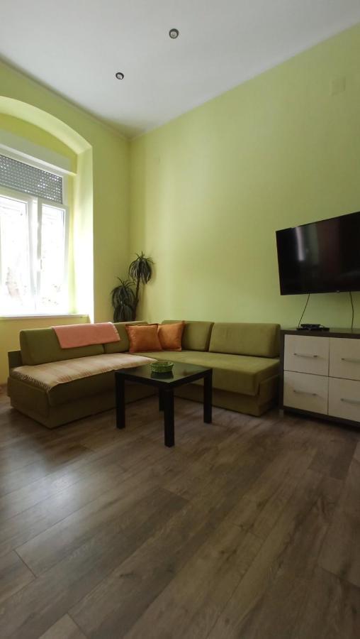 Apartment Kiki Novi Sad Extérieur photo